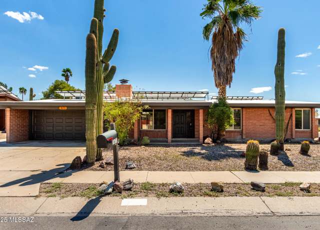 Property at 7672 N Jensen Dr, Tucson, AZ 85741, 3 beds, 2 baths