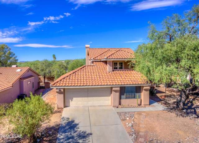 Property at 10081 N Pitchingwedge Ln, Tucson, AZ 85737, 4 beds, 3 baths