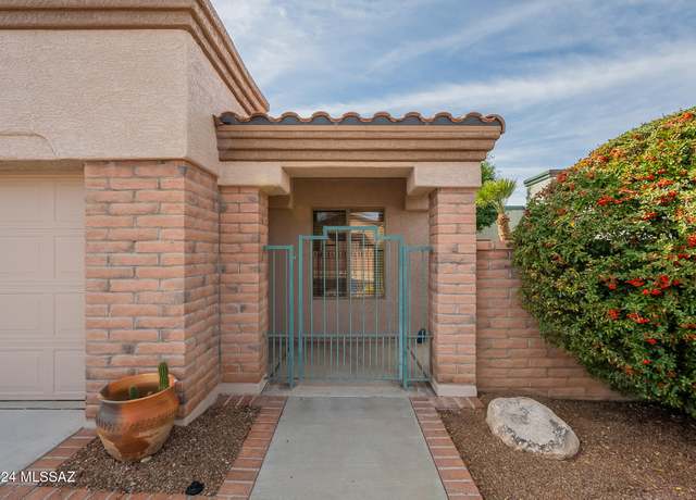 Property at 2041 W Amblemorn Dr, Green Valley, AZ 85622, 2 beds, 2.5 baths