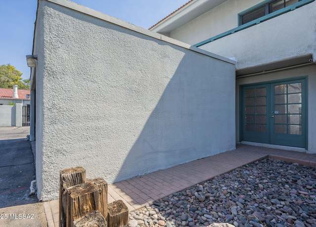 Property at 2767 W Anklam Rd Unit B, Tucson, AZ 85745, 2 beds, 2.5 baths