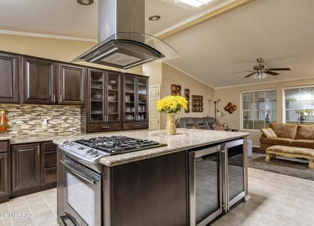 Property at 2420 S Western Way Pl, Tucson, AZ 85713, 3 beds, 2 baths