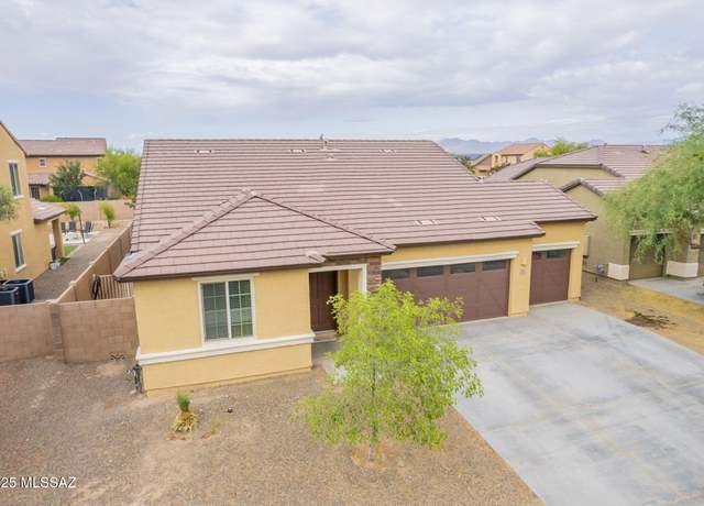 Property at 12500 N Boscombe Dr, Marana, AZ 85653, 3 beds, 2 baths