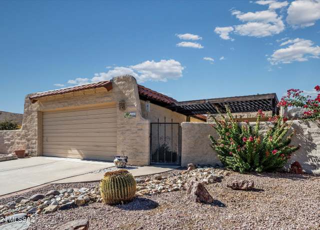 Property at 166 S Camino Holgado, Green Valley, AZ 85614, 2 beds, 2 baths