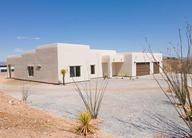 Property at 1077 Avenida Aire, Rio Rico, AZ 85648, 4 beds, 3 baths