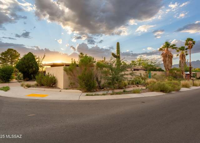 Property at 101 N Gollob Rd, Tucson, AZ 85710, 4 beds, 2 baths
