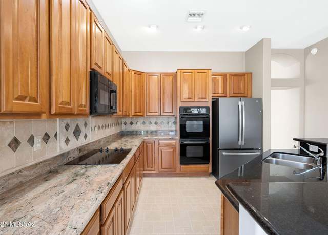 Property at 8826 N Sky Dancer Cir, Tucson, AZ 85742, 3 beds, 2 baths