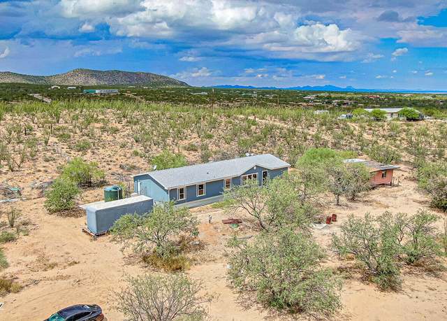 Property at 7015 W Pinto Rd, Sahuarita, AZ 85629, 4 beds, 3 baths