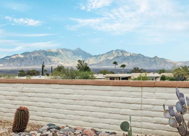 Property at 1465 W Camino Calderon, Green Valley, AZ 85622, 2 beds, 2 baths