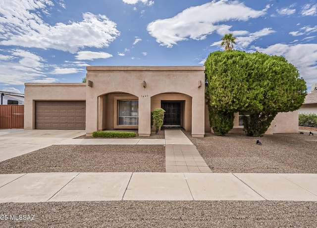 Property at 7440 E Rio Verde Dr, Tucson, AZ 85715, 4 beds, 2 baths