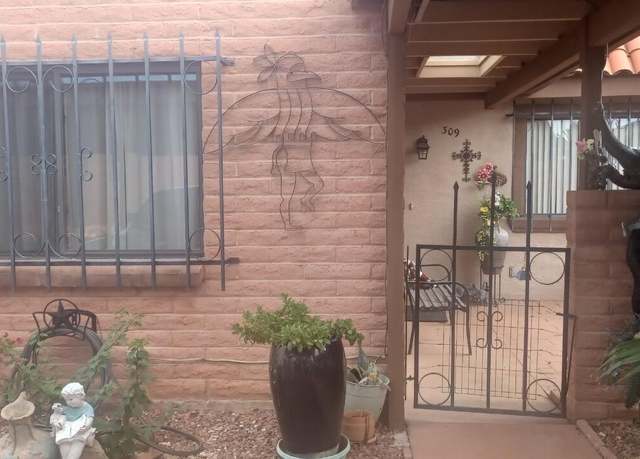 Property at 309 W Camino Del Sonador, Green Valley, AZ 85614, 2 beds, 2 baths