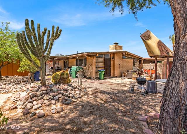 Property at 6912 E Bonnie Brae Dr, Tucson, AZ 85710, 3 beds, 2 baths
