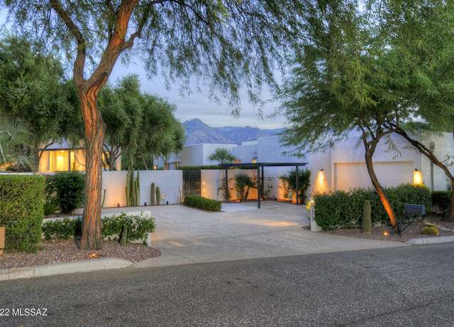 Property at 8481 E Milford Pl, Tucson, AZ 85750, 3 beds, 2.5 baths