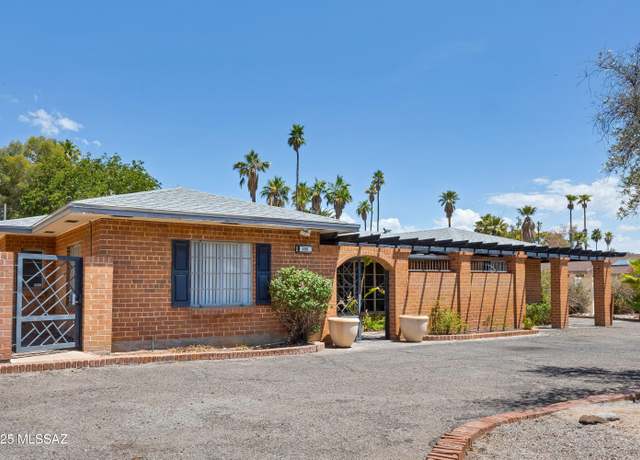 Property at 300 N Country Club Rd, Tucson, AZ 85716, 5 beds, 4 baths