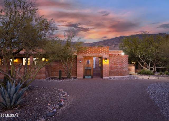 Property at 2310 N Avenida Sorgo, Tucson, AZ 85749, 5 beds, 4 baths