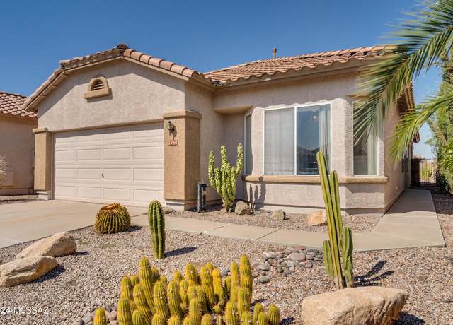 Property at 7460 W Dream Maker Pl, Tucson, AZ 85743, 3 beds, 2 baths