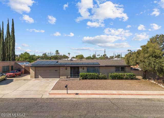 Property at 8620 E 24th St, Tucson, AZ 85710, 3 beds, 2 baths