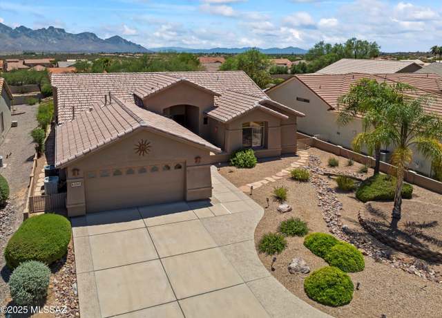 Property at 63243 E Mountain Wood Dr, Tucson, AZ 85739, 2 beds, 2 baths
