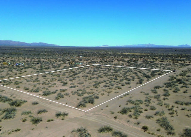 Property at 5.09 Acres W Calle De Amigos #9, Mc Neal, AZ 85617