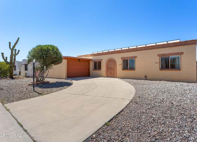 Property at 2401 W Ironwood Ridge Dr, Tucson, AZ 85745, 3 beds, 2 baths