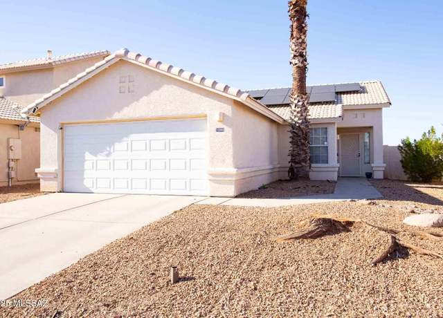 Property at 7086 W Hunnington Dr, Tucson, AZ 85743, 3 beds, 2 baths