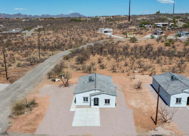 Property at 126 Valencia Ct, Rio Rico, AZ 85648, 3 beds, 2 baths
