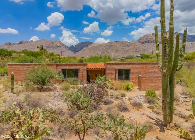 Property at 6860 N Solaz Tercero, Tucson, AZ 85718, 4 beds, 2.5 baths