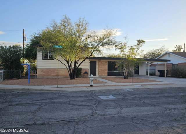 Property at 7932 E 2nd St, Tucson, AZ 85710, 4 beds, 3 baths