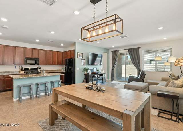 Property at 930 W Calle Tronco Seco, Sahuarita, AZ 85629, 3 beds, 2 baths