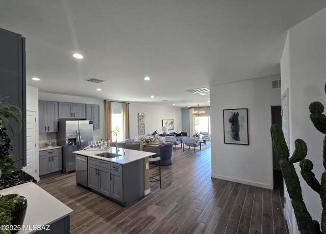 Property at 14035 E Canidae Dr E, Vail, AZ 85641, 4 beds, 2 baths
