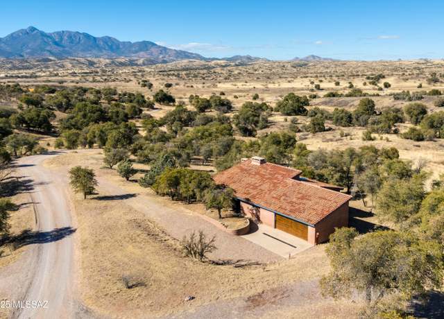 Property at 47 Casas Arroyo Rd, Sonoita, AZ 85637, 2 beds, 2.5 baths