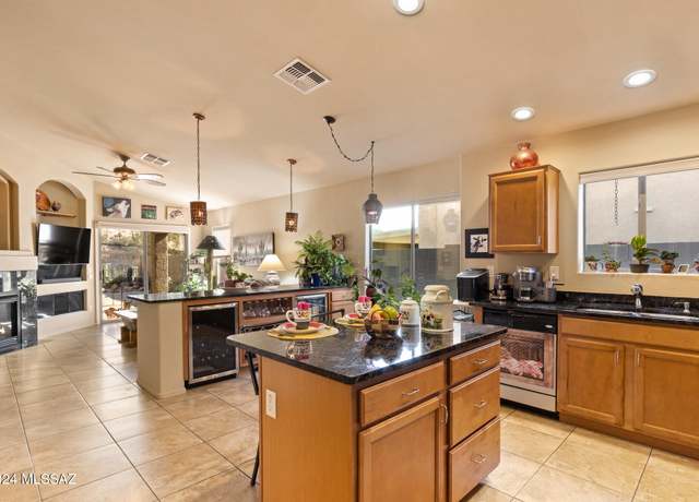 Property at 39939 S Old Arena Dr, Tucson, AZ 85739, 3 beds, 2 baths