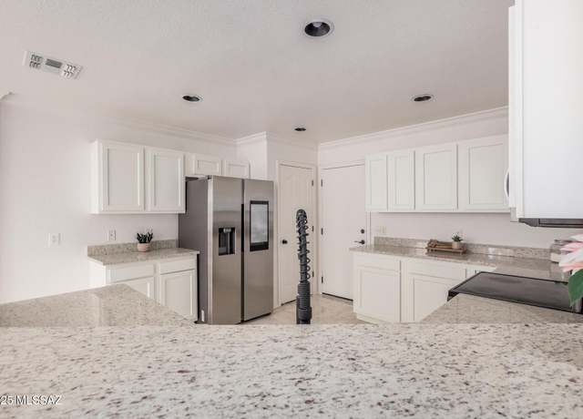Property at 7894 E 34th St, Tucson, AZ 85710, 3 beds, 2.5 baths