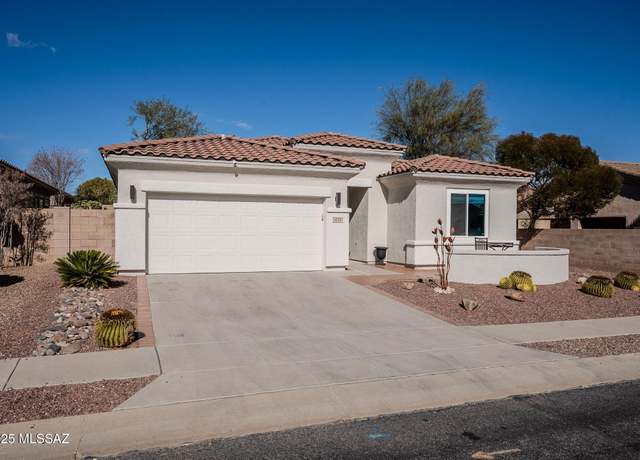 Property at 211 E Calle Del Capullo, Green Valley, AZ 85614, 2 beds, 2 baths
