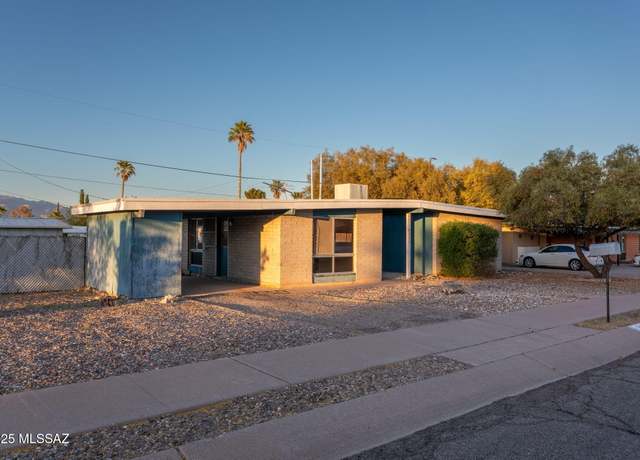 Property at 8133 E 6th St, Tucson, AZ 85710, 3 beds, 2 baths