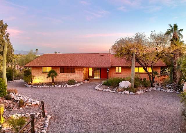 Property at 830 E Camino De Los Padres, Tucson, AZ 85718, 4 beds, 4 baths