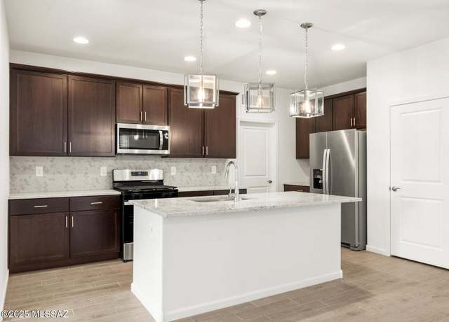 Property at 6846 E Paseo De Villalobos, Tucson, AZ 85756, 4 beds, 2.5 baths