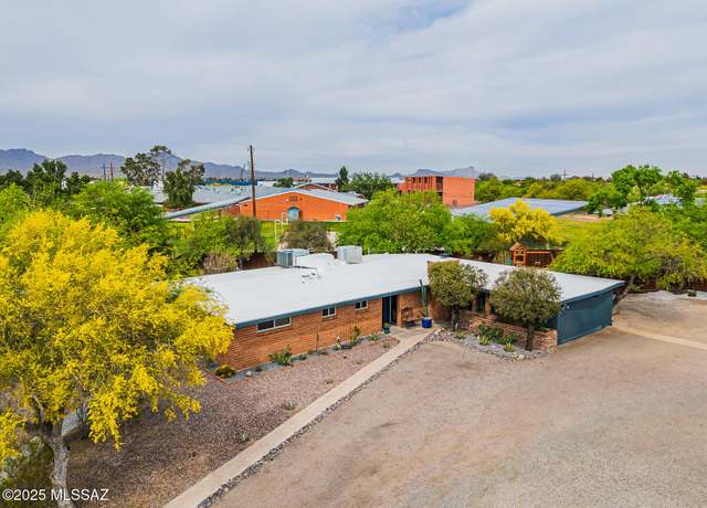 Property at 1652 W Roller Coaster Rd, Tucson, AZ 85704, 3 beds, 2 baths