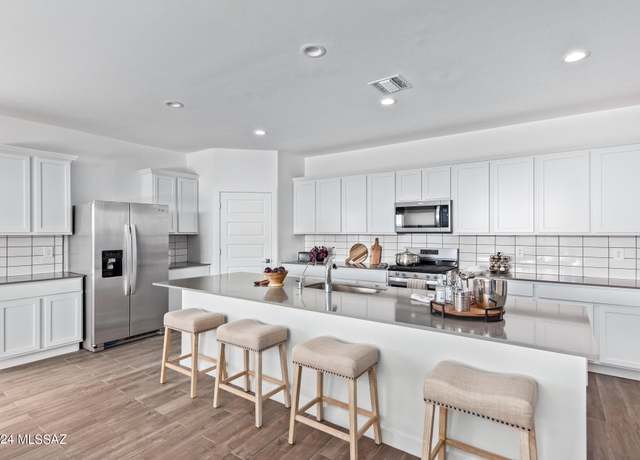 Property at 5457 W Summer View Dr, Marana, AZ 85658, 5 beds, 3 baths