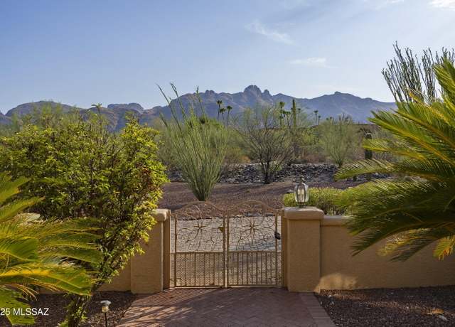 Property at 2374 E Calle Los Altos, Tucson, AZ 85718, 4 beds, 3 baths