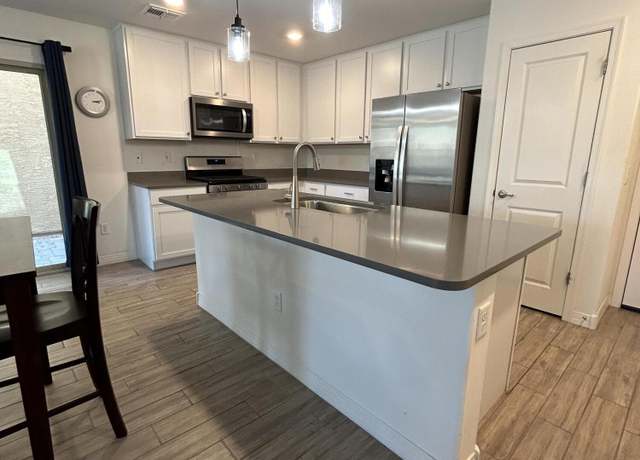 Property at 1126 E Descent St, Tucson, AZ 85719, 3 beds, 2.5 baths