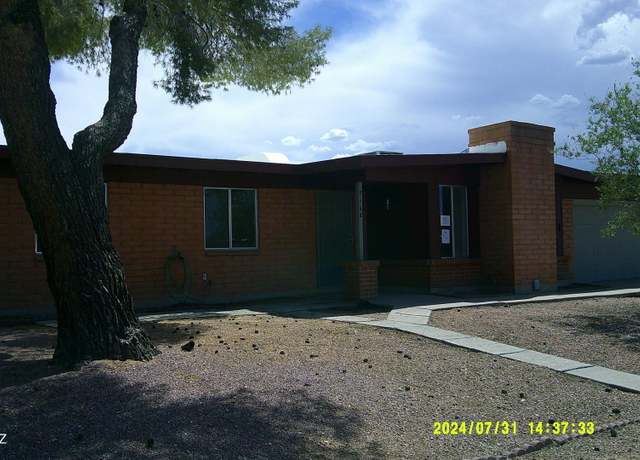 Property at 7168 E Desert Aire Dr, Tucson, AZ 85730, 3 beds, 2 baths