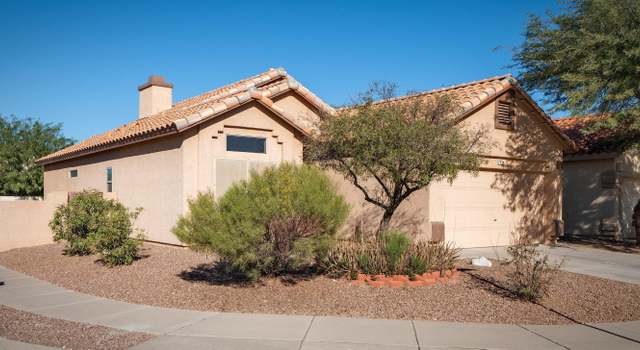 Photo of 7925 N Panamint Dr, Tucson, AZ 85743