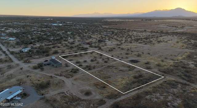 Photo of 9038 S Honeysuckle Farm Trl, Tucson, AZ 85735