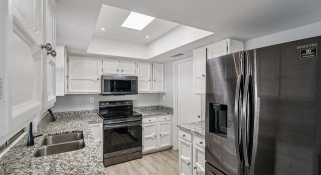 Photo of 2439 N Shade Tree Cir, Tucson, AZ 85715