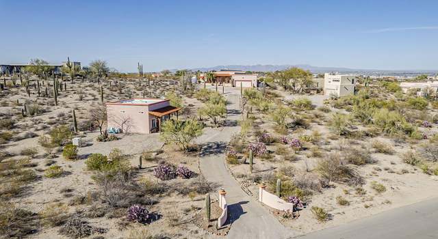 Photo of 4840 W Placita Del Quetzal, Tucson, AZ 85745