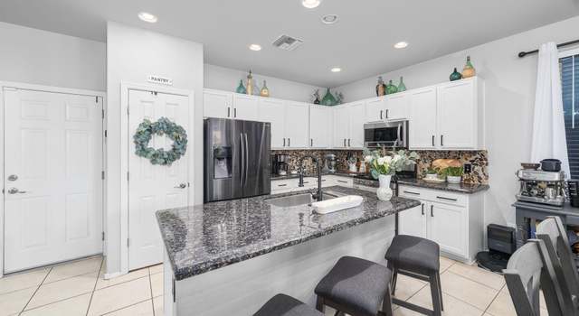 Photo of 734 W Calle Canto Sereno, Sahuarita, AZ 85629