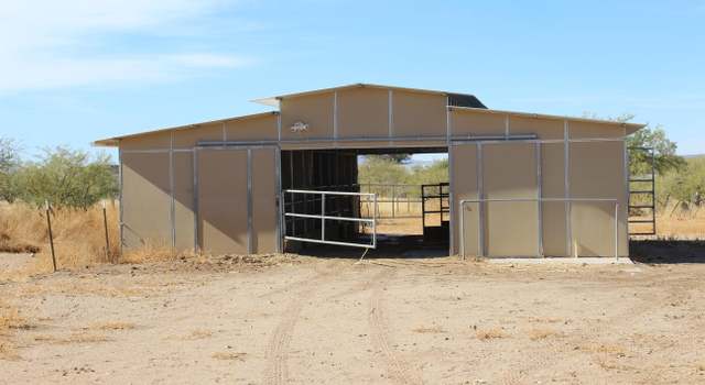 Photo of 710 W Hawk Way, Amado, AZ 85645