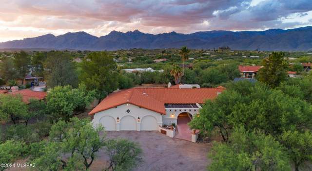 Photo of 2071 N Powder Horn Dr, Tucson, AZ 85749