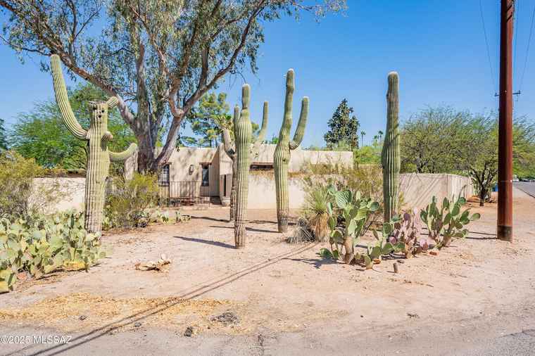 Photo of 4265 E Whittier St Tucson, AZ 85711