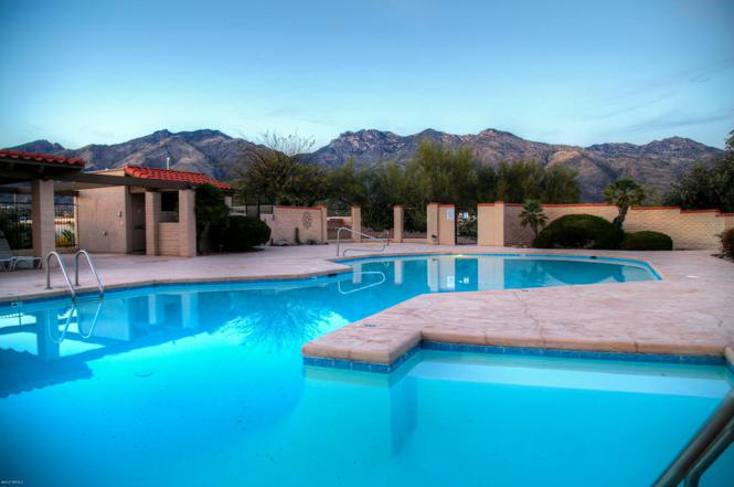 Highland Vista Pool Tucson Az